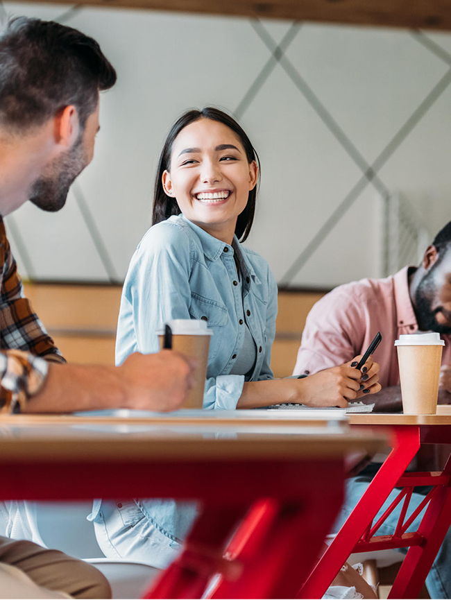 移民希腊的家庭赚大了！孩子在希腊读书也有机会拿哈佛、耶鲁大学学位