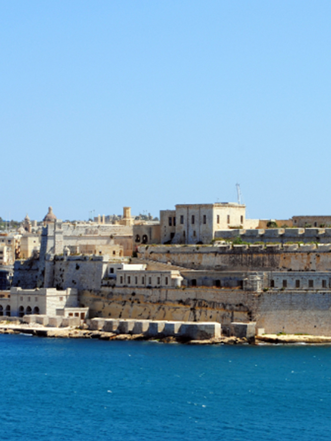 用¥100多万拿小国“绿卡”过大国生活？这个热门移民国家做到了